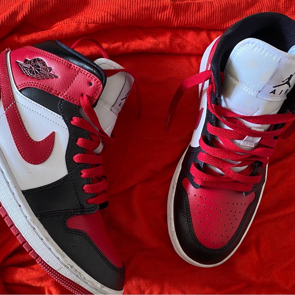 Air Jordan 1